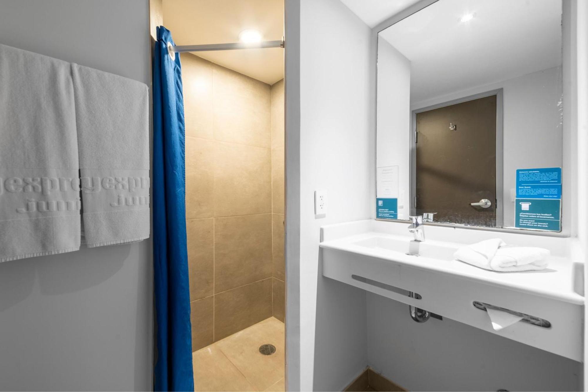 City Express Junior By Marriott Merida Altabrisa Kültér fotó